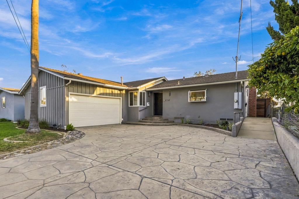 7931 Canary Way — photo