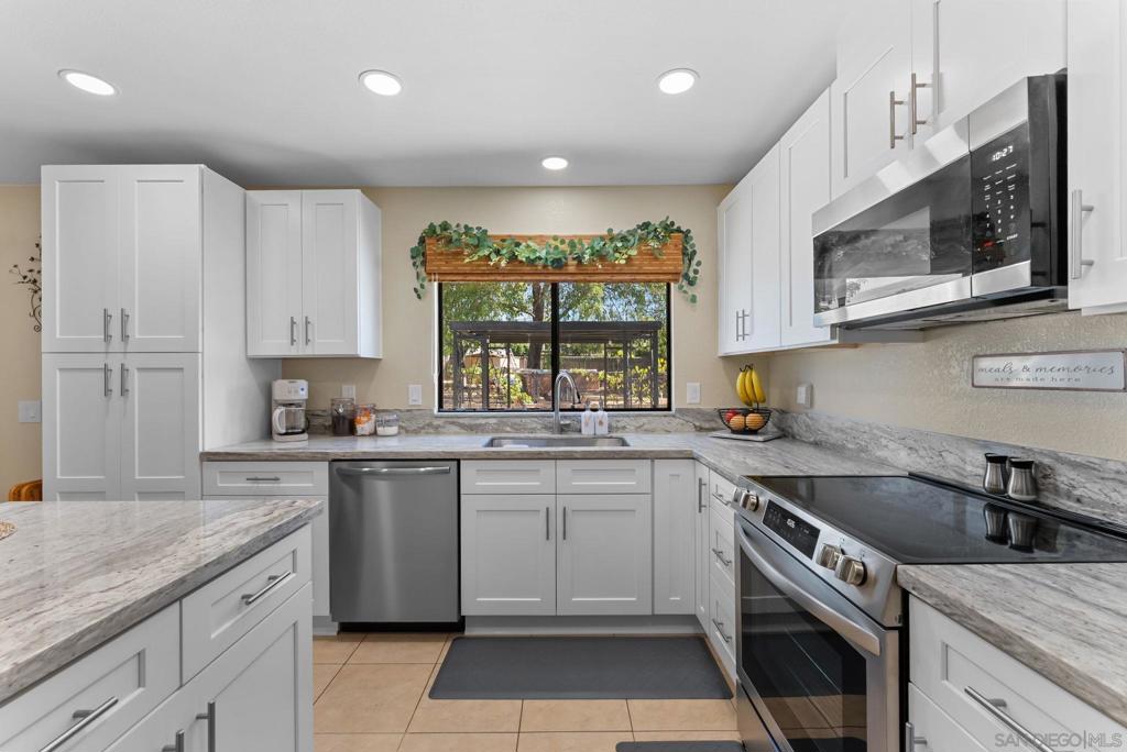 16333 Bassett Ct. — photo