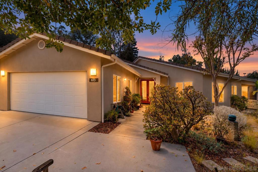 613 Carnation Lane, Fallbrook, CA 92028 — photo 3