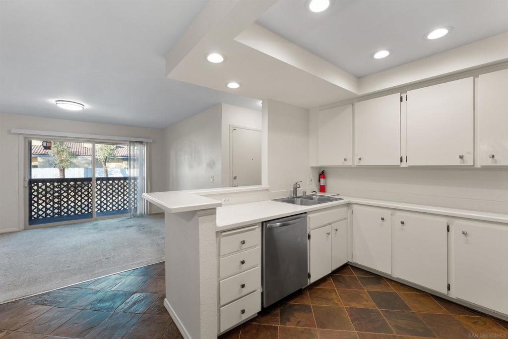 6018 Rancho Mission Rd Unit 322 — photo