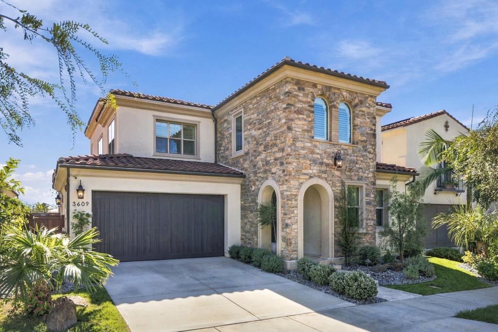 3609 Four Peaks St — photo