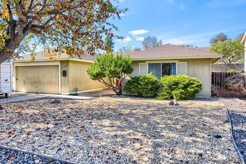 15004 Amso Street — photo
