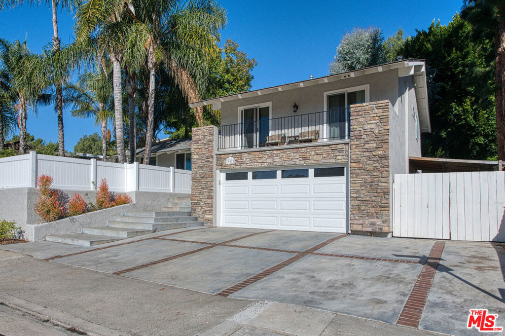 26821 Estanciero Drive — photo