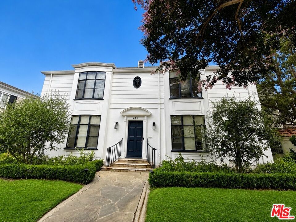 236 S Spalding Drive 1/2 — photo