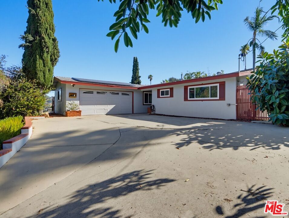 3365 S Bonita Street — photo