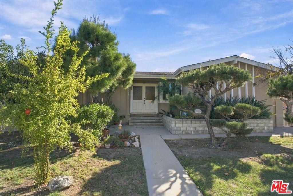 23214 Vanowen Street — photo