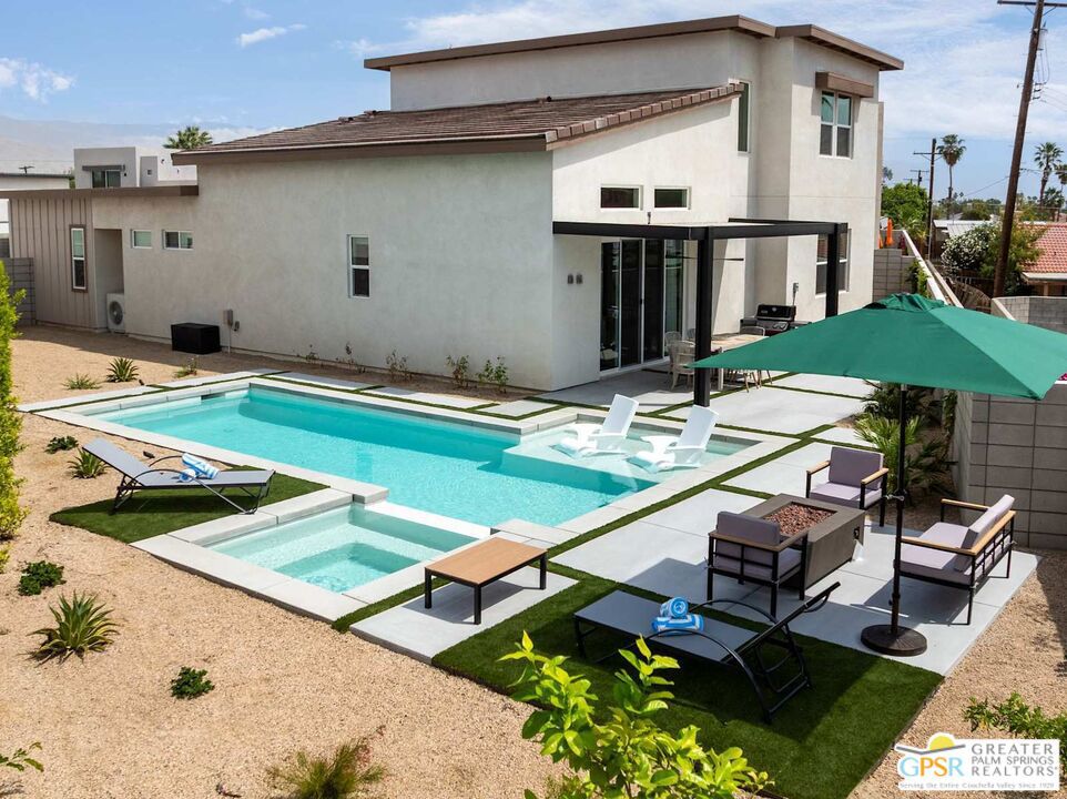 41891 Volare Court — photo