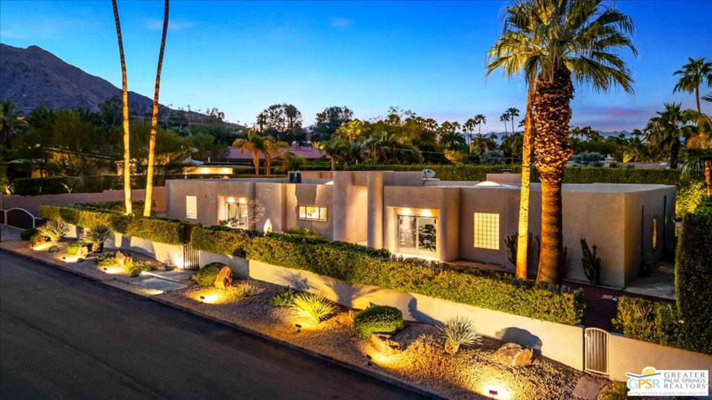 526 W Chino Canyon Road — photo