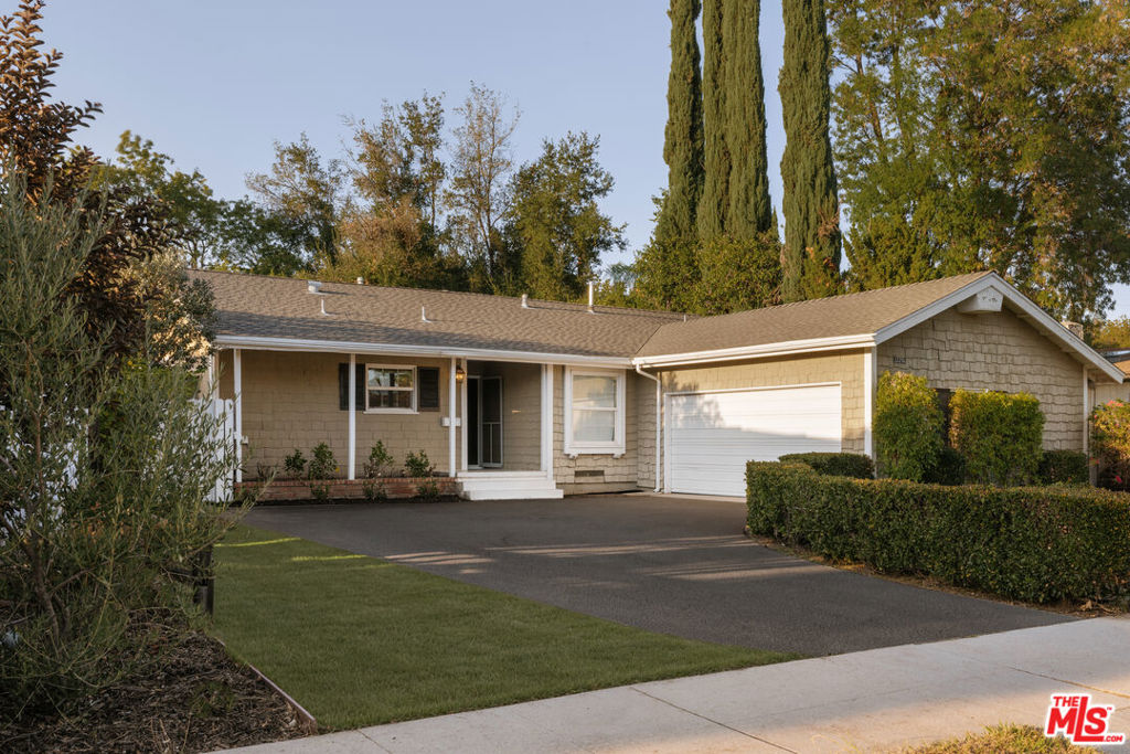 22251 Kittridge Street — photo