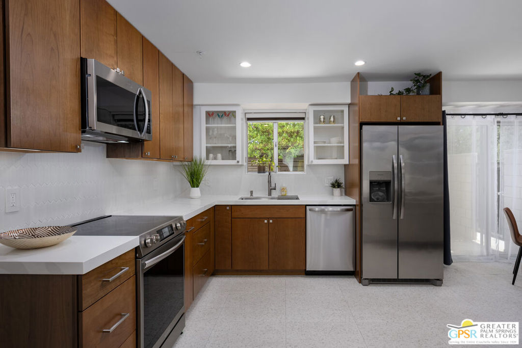 588 E San Lorenzo Road Unit 107 — photo