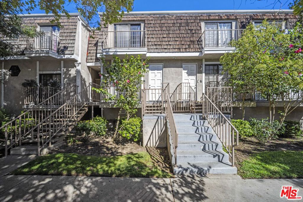 5400 Simpson Avenue Unit 9 — photo