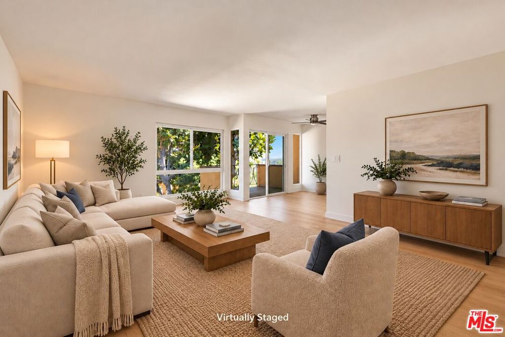 970 Palm Avenue Unit 211 — photo