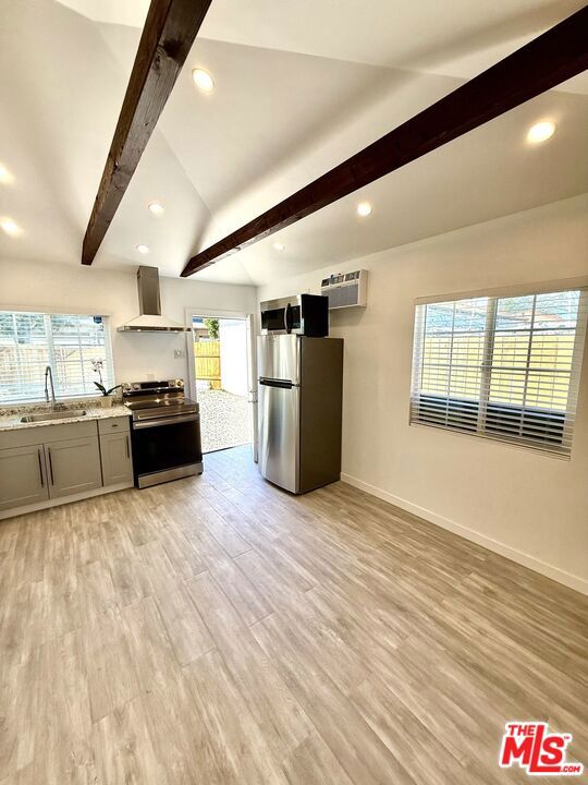 20847 Community Street Unit a — photo