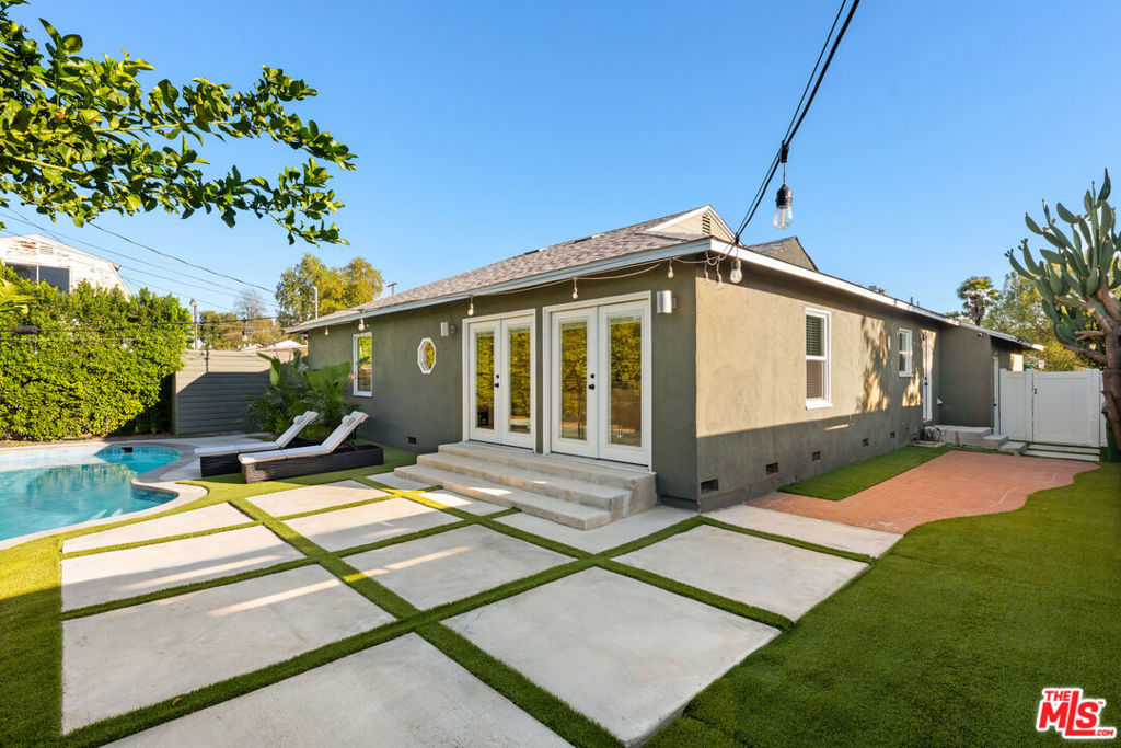 17109 Burton Street — photo