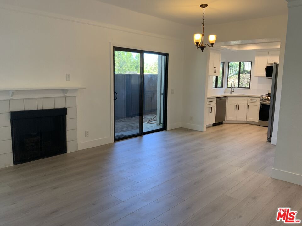 22769 Lakeway Drive Unit 433 — photo