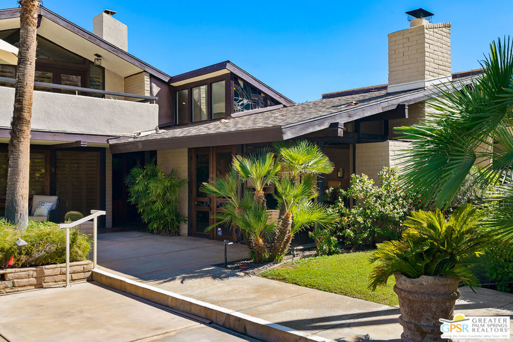 555 W Arenas Road Unit 6 — photo