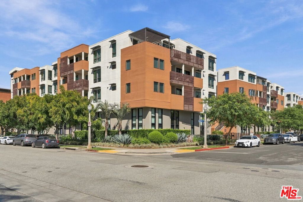 6030 Seabluff Drive Unit 309 — photo