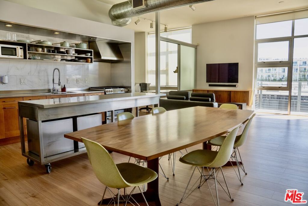 4080 Glencoe Avenue Unit 318 — photo