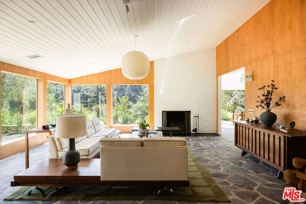 8141 Cornett Drive — photo