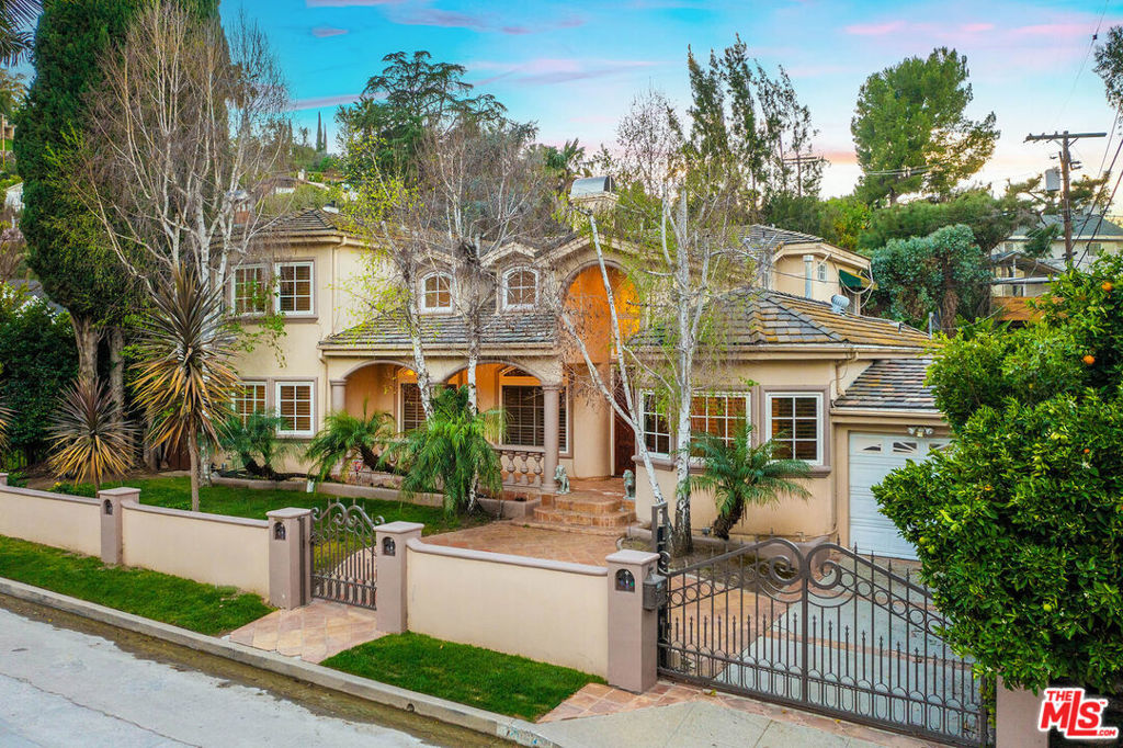 4063 Benedict Canyon Drive — photo