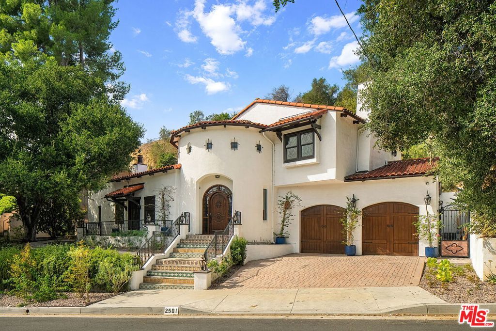 2501 Hermosita Drive — photo