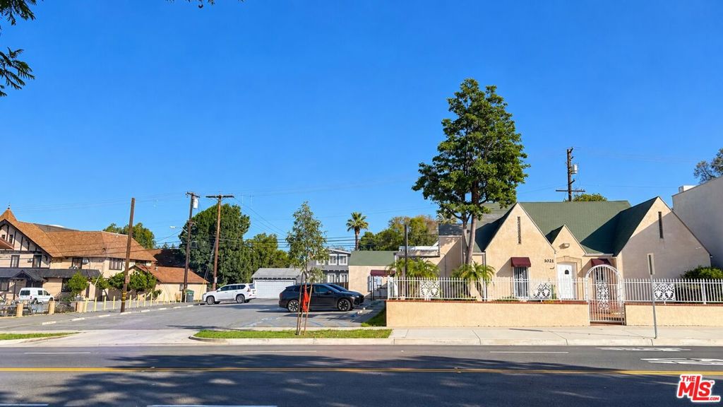 1021 S Main Street — photo