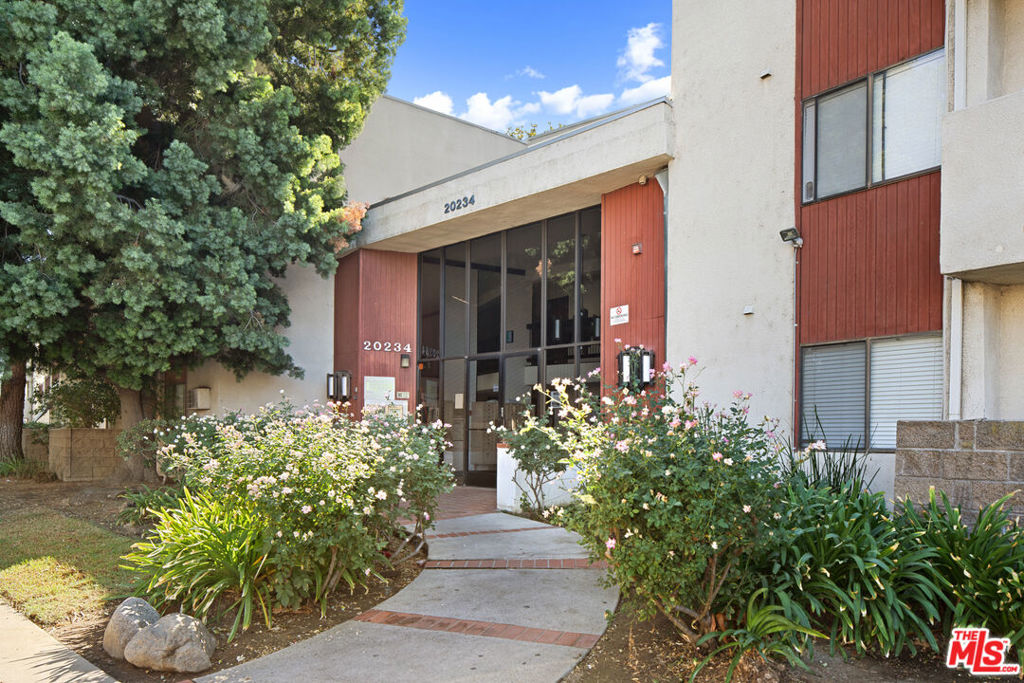 20234 Cantara Street Unit 317 — photo