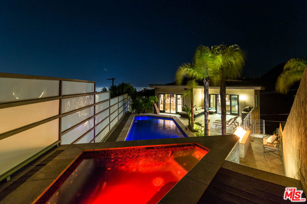 6451 Weidlake Drive — photo