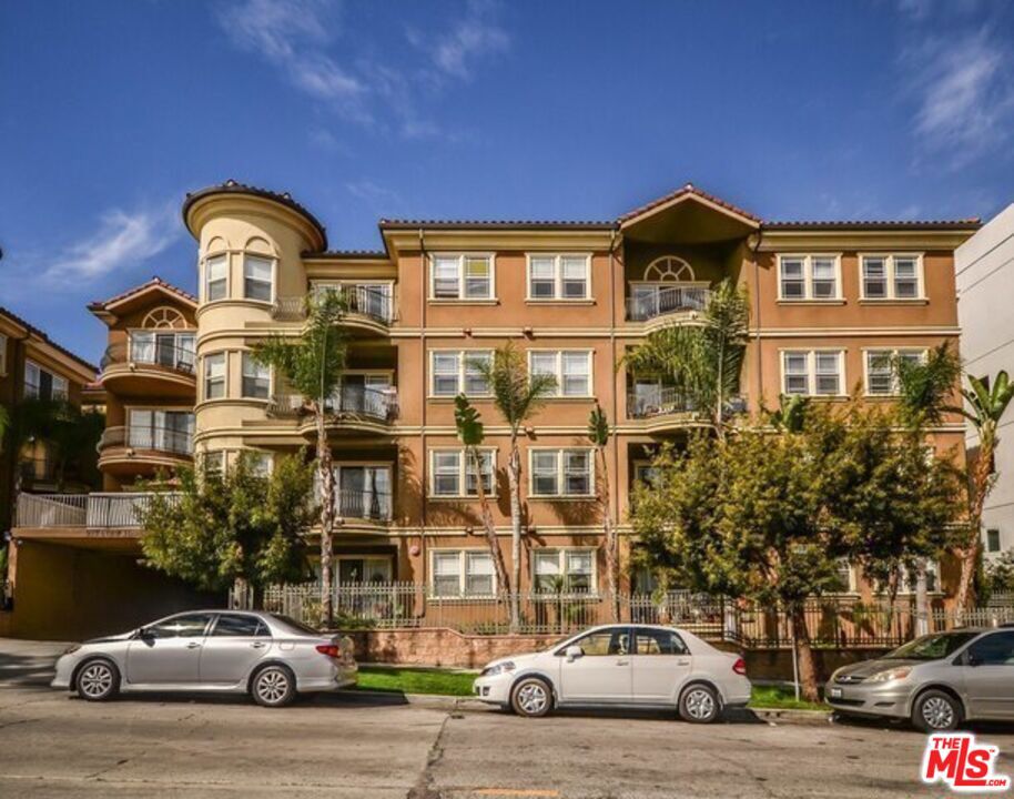 917 S New Hampshire Avenue Unit 301 — photo