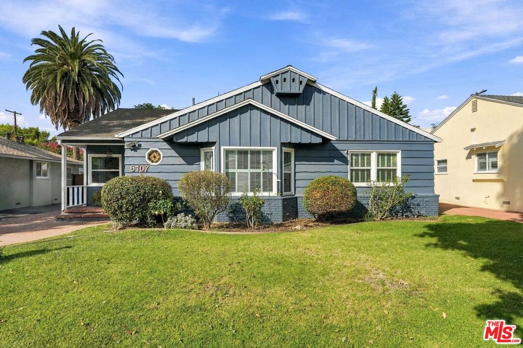 6107 Longridge Avenue — photo