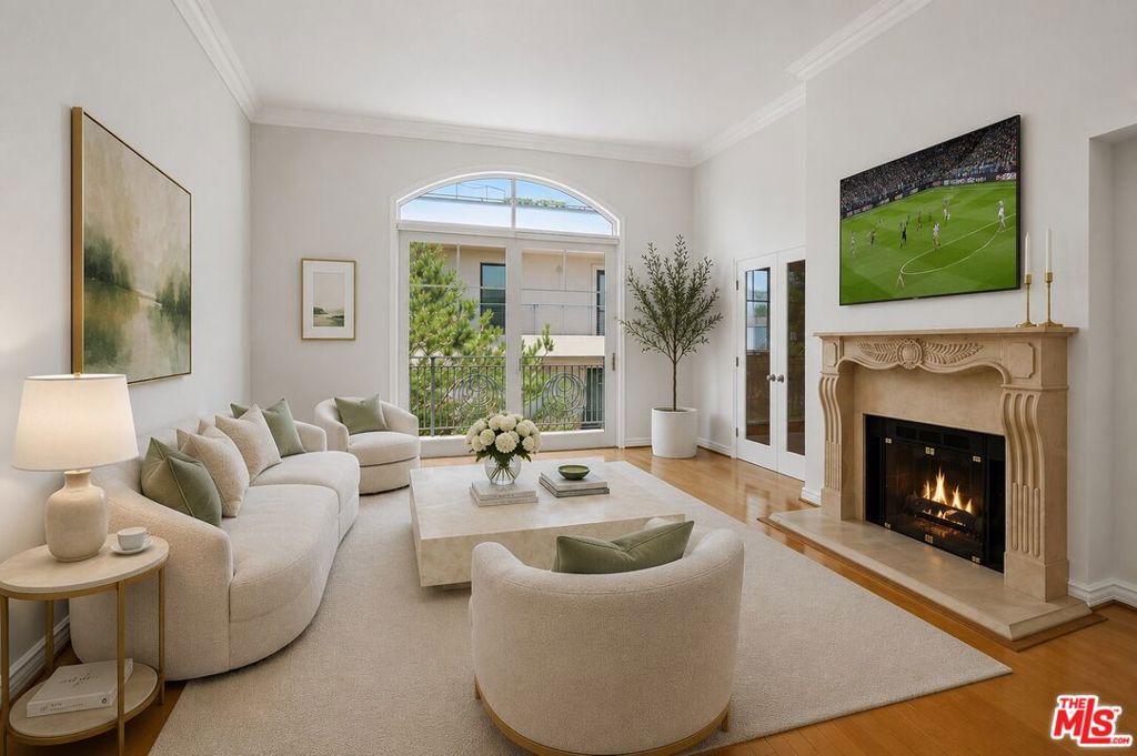 430 N Oakhurst Drive Unit Ph406 — photo