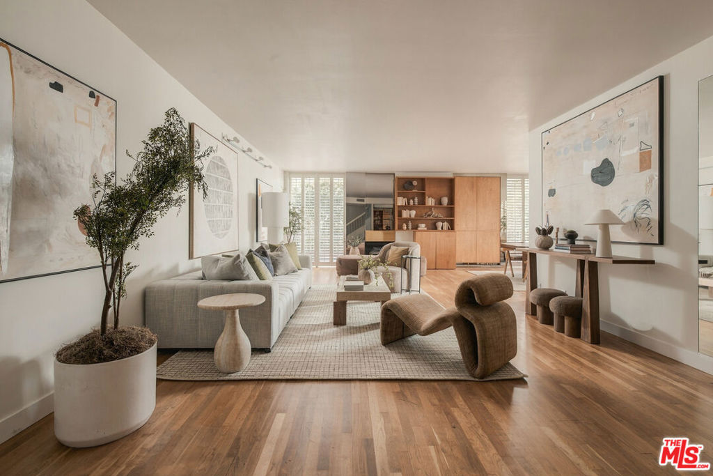 211 S Spalding Drive Unit 107N — photo