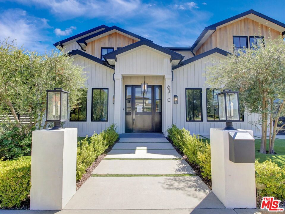6310 Mirror Lake Drive — photo
