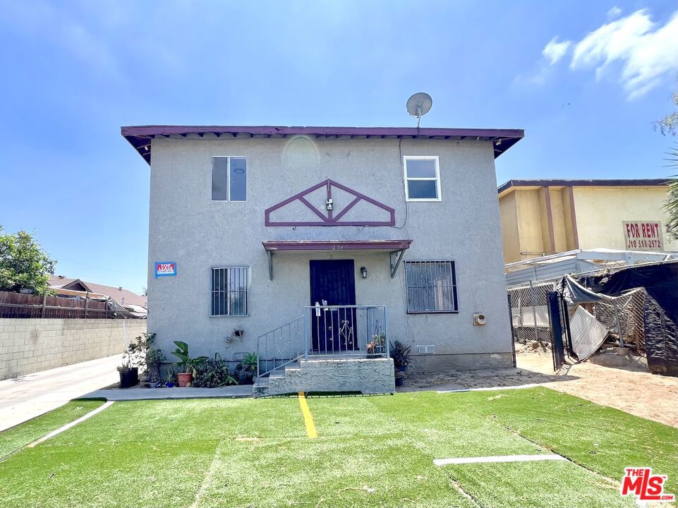 254 E Lanzit Avenue Unit 5 — photo