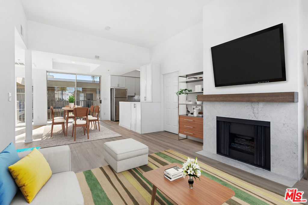 1661 S Bundy Drive Unit 205 — photo