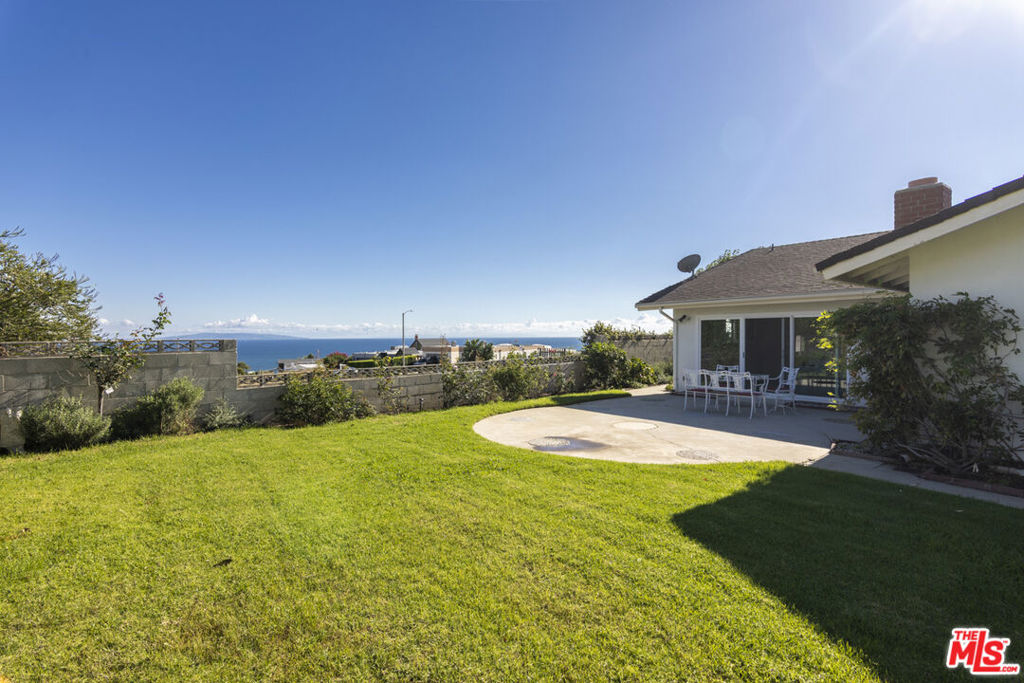 3604 Surfwood Road — photo