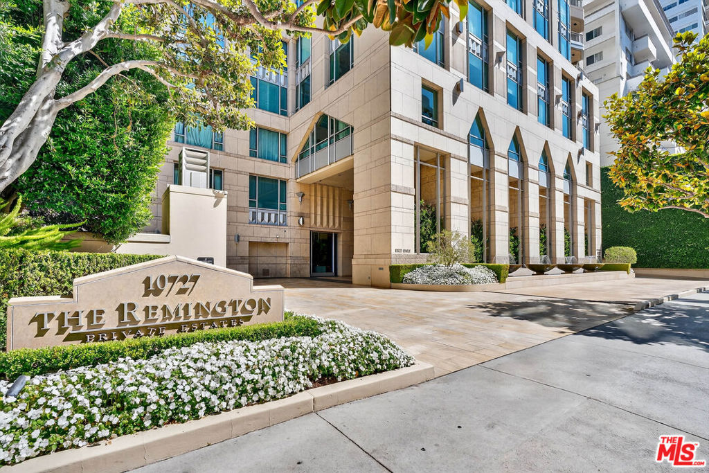 10727 Wilshire Boulevard Unit 1802 — photo