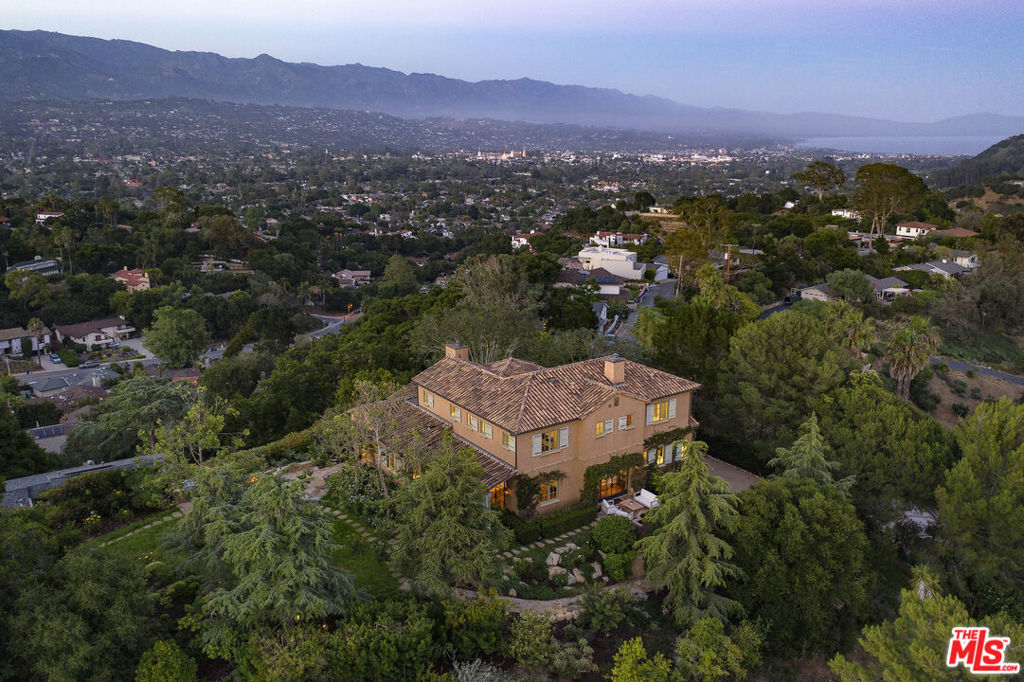 1490 La Cima Road — photo