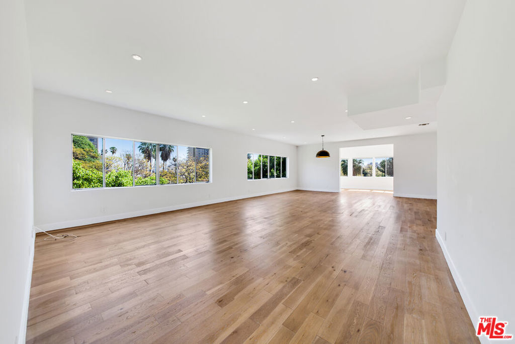 339 N Oakhurst Drive Unit 501 — photo
