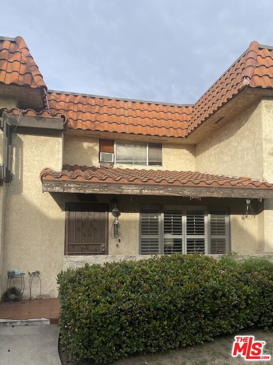 14008 Clarkdale Avenue — photo