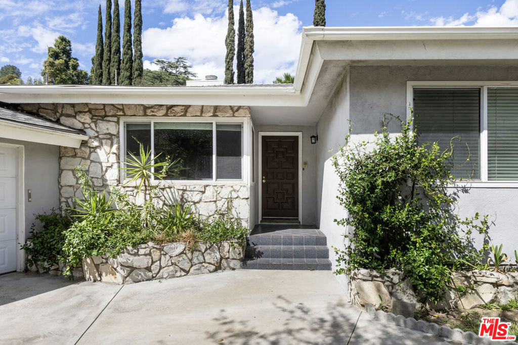 15508 Royal Ridge Road — photo