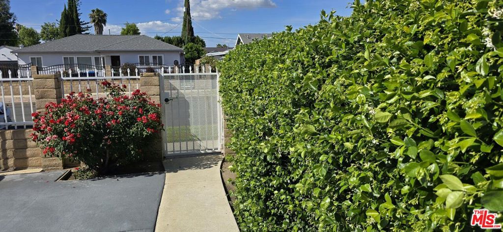 17550 Willard, Northridge, CA 91325 — photo 2