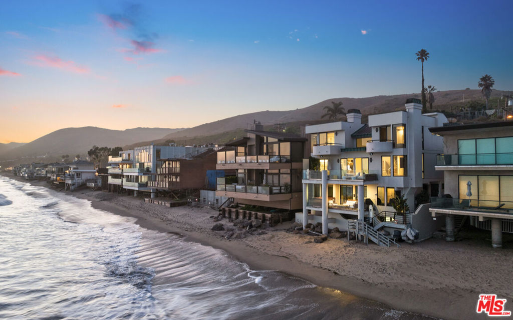 25252 Malibu Road — photo