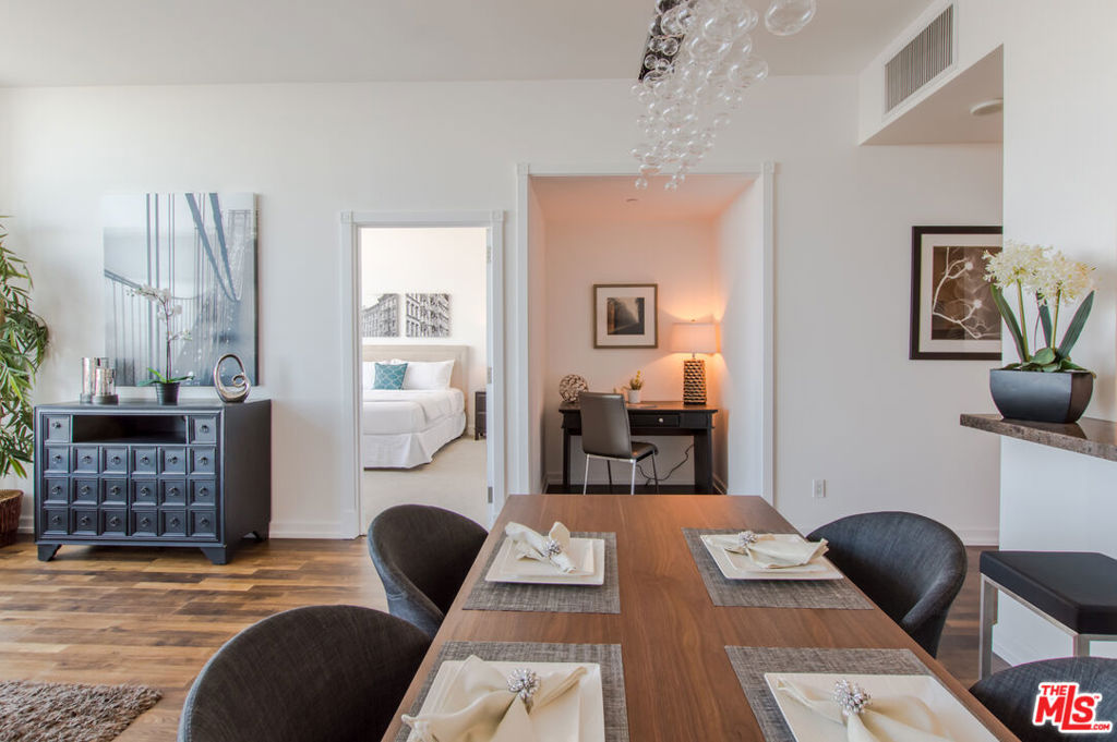 900 W Olympic Boulevard Unit 31F — photo