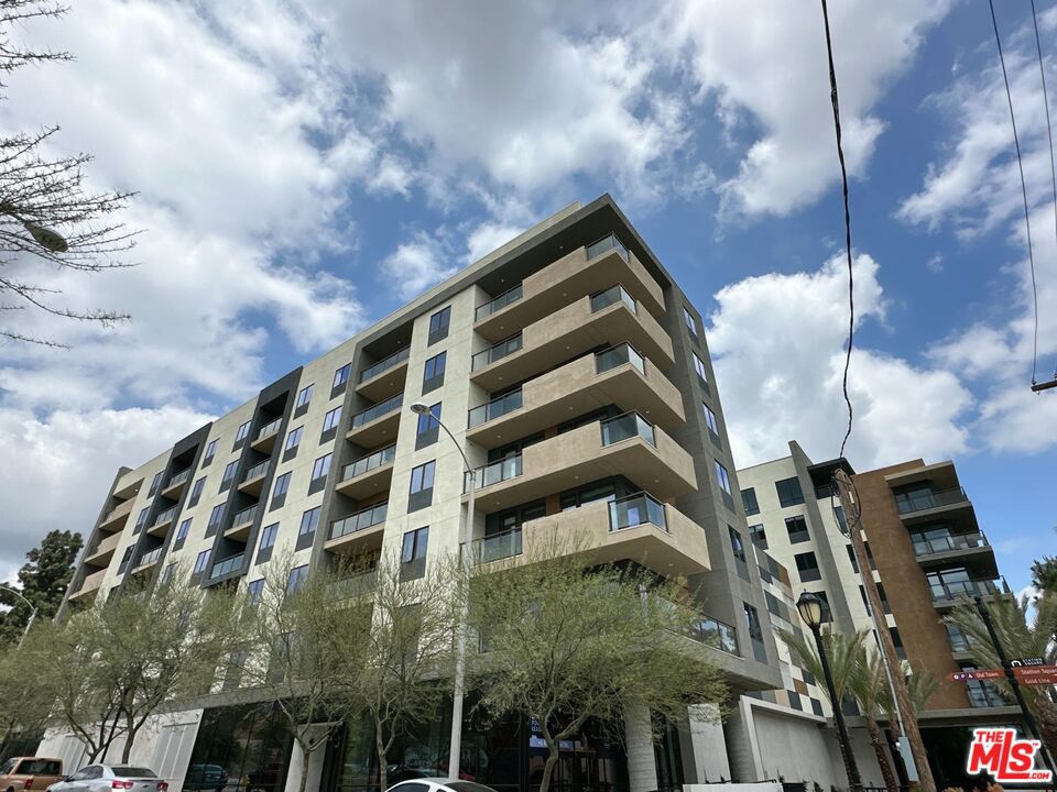 127 W Pomona Avenue Unit 623 — photo