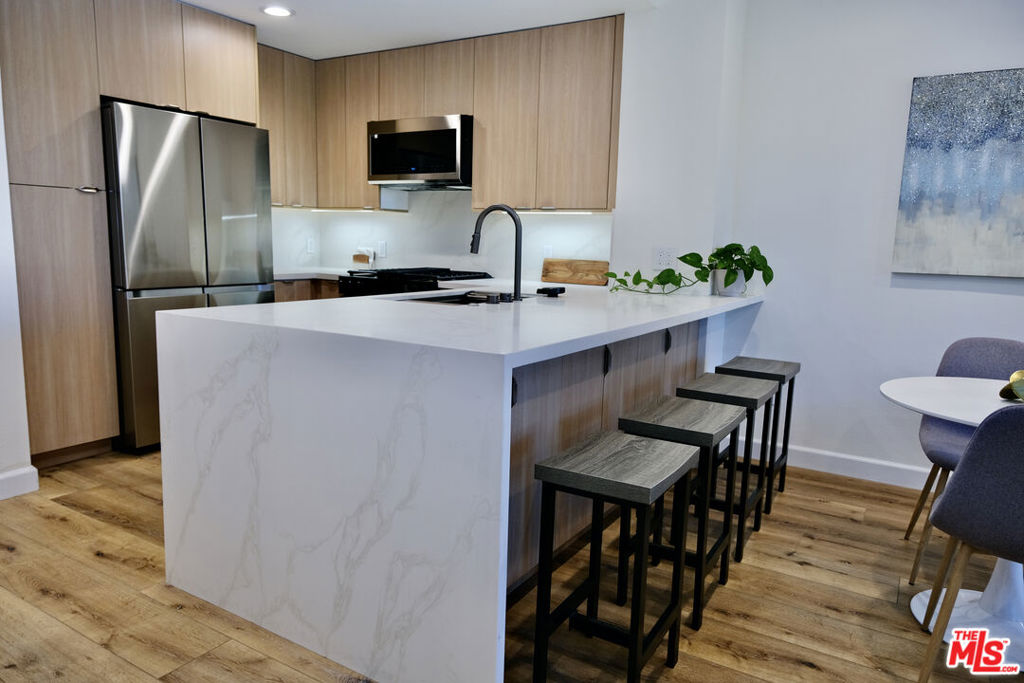 13200 Pacific Unit 212 — photo