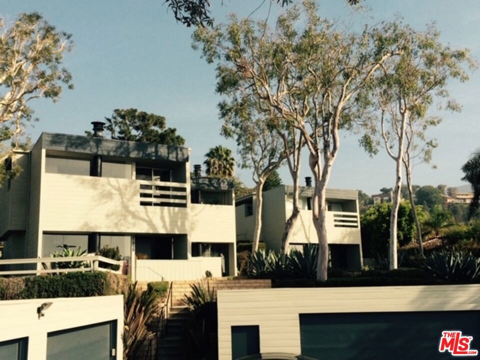 31215 Pacific Coast Highway — photo
