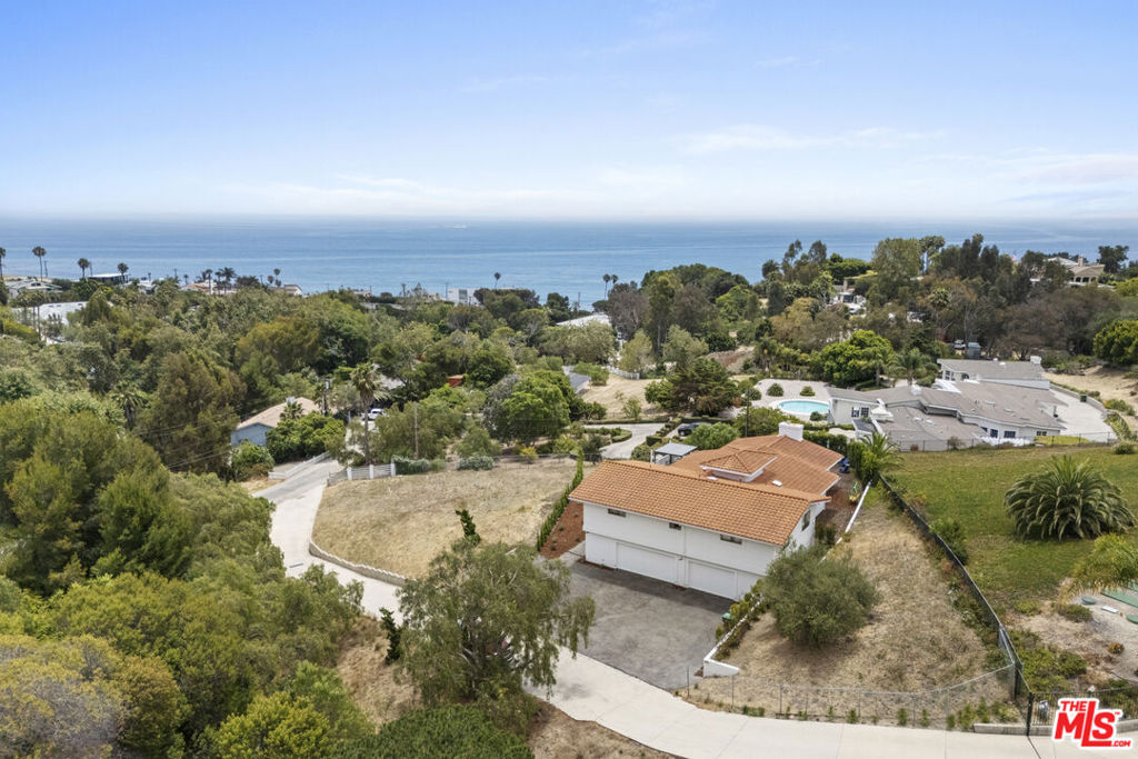 6405 Sycamore Meadows Drive — photo