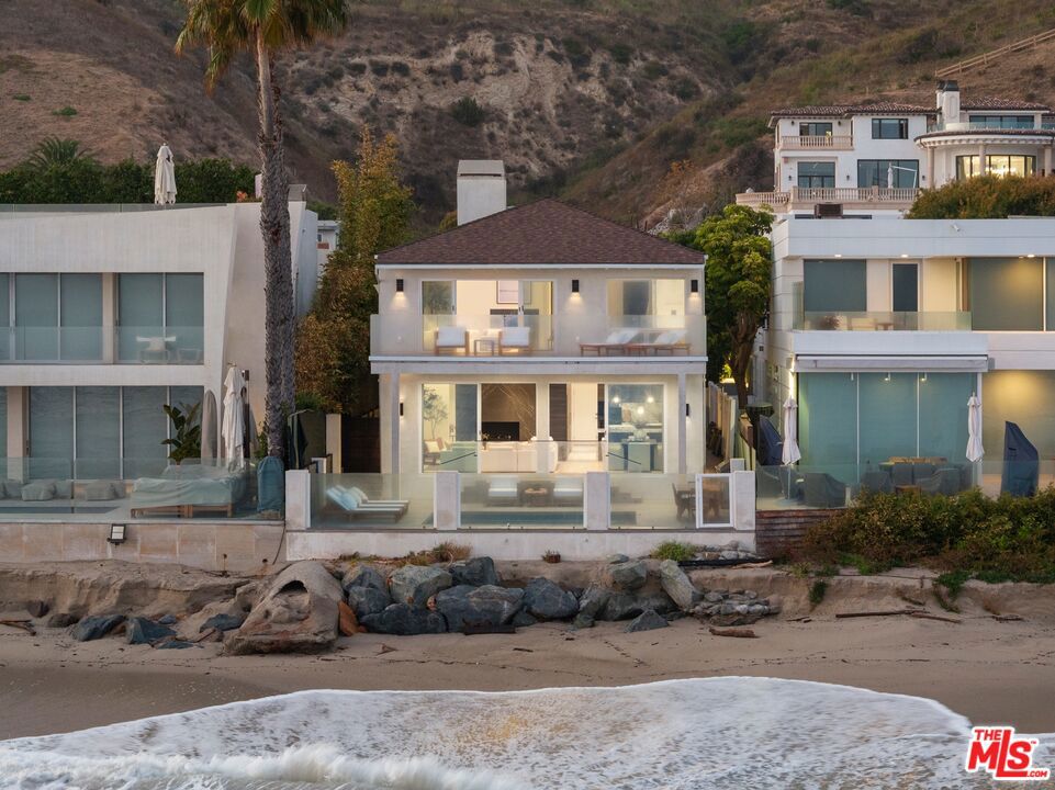22440 Pacific Coast Highway — photo