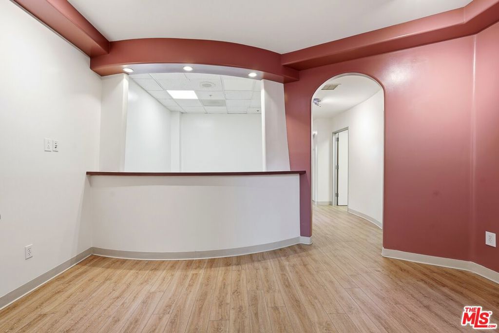 1000 Newbury Road Unit 110 — photo